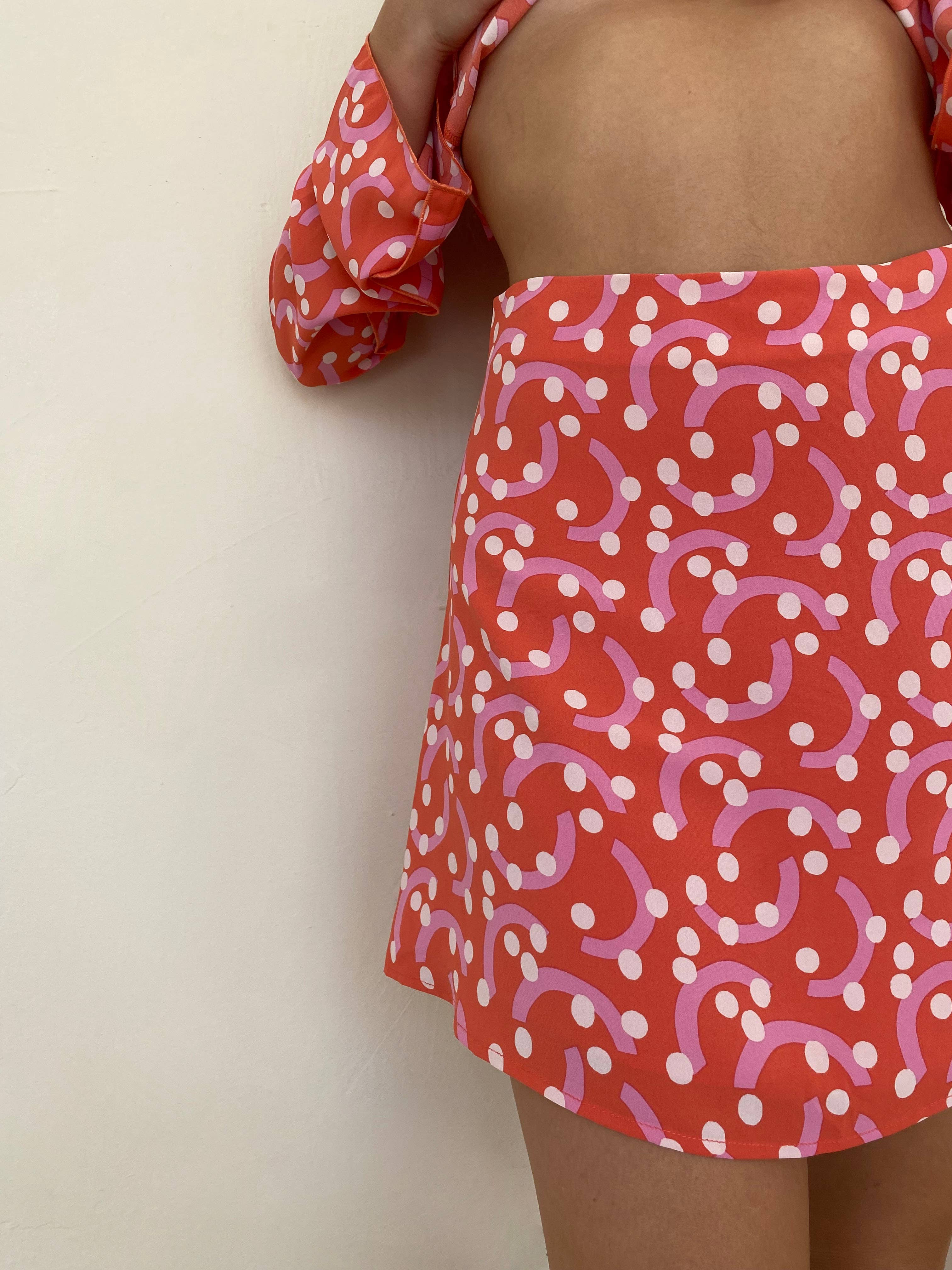 RETRO POLKA DOT PRINTED MINIU SKIRTS