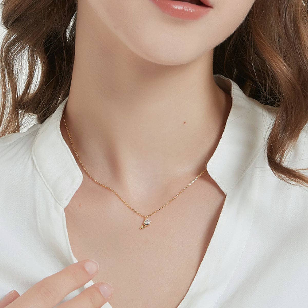 Dainty Tulip Flower Charm Necklace