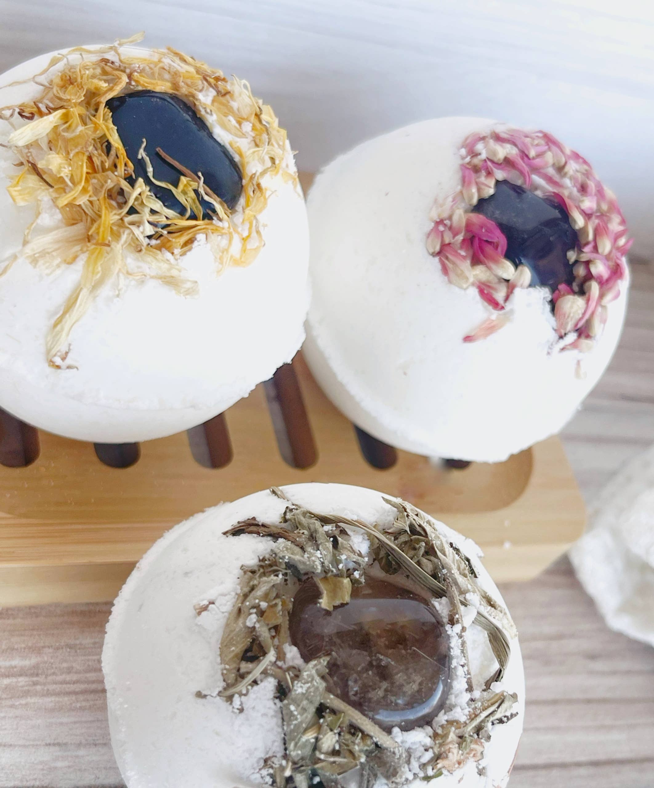 Limited Edition - Smoky Quartz Bath Bomb with Dried Flowers