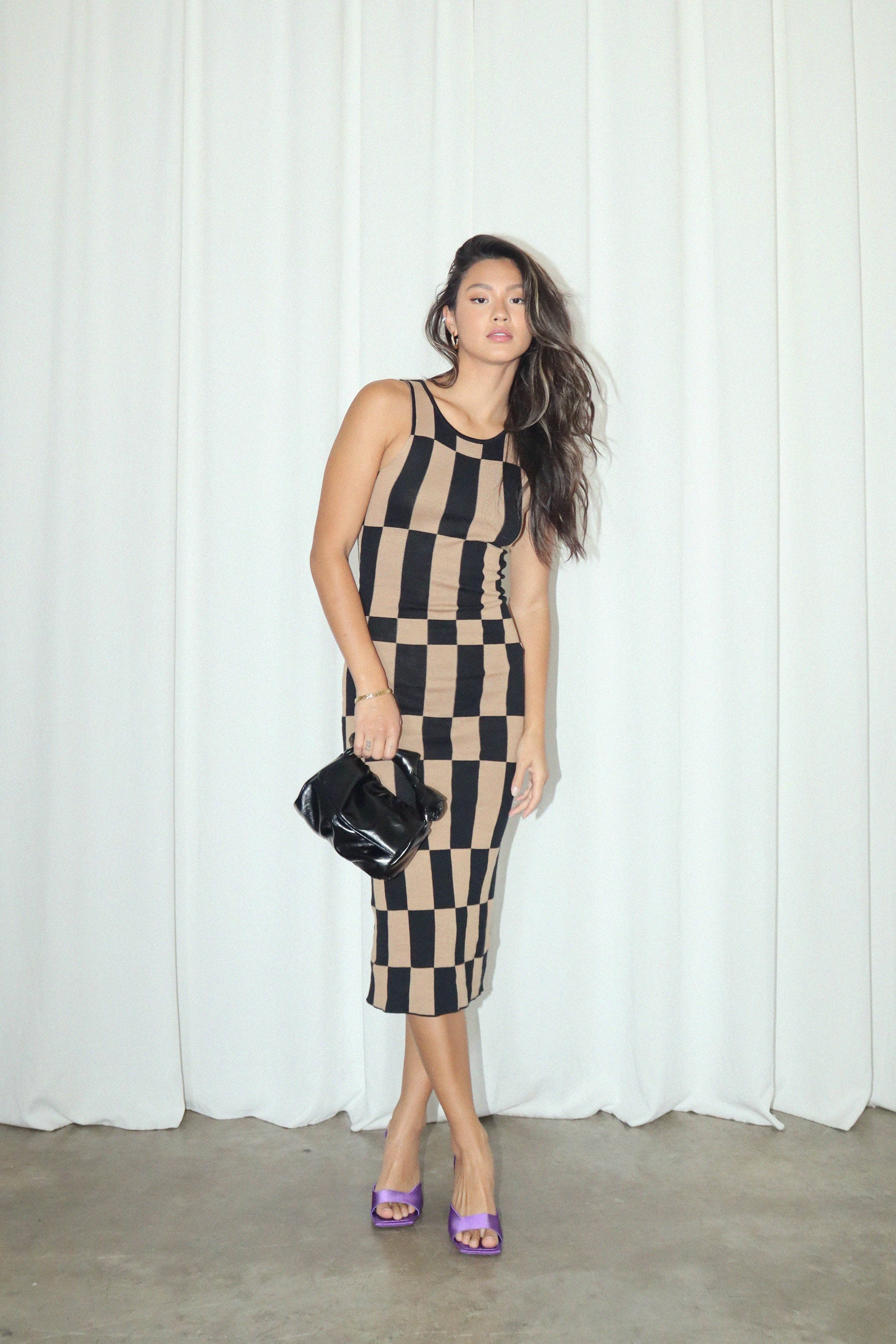 CHECKER SWEATER MIDI DRESS