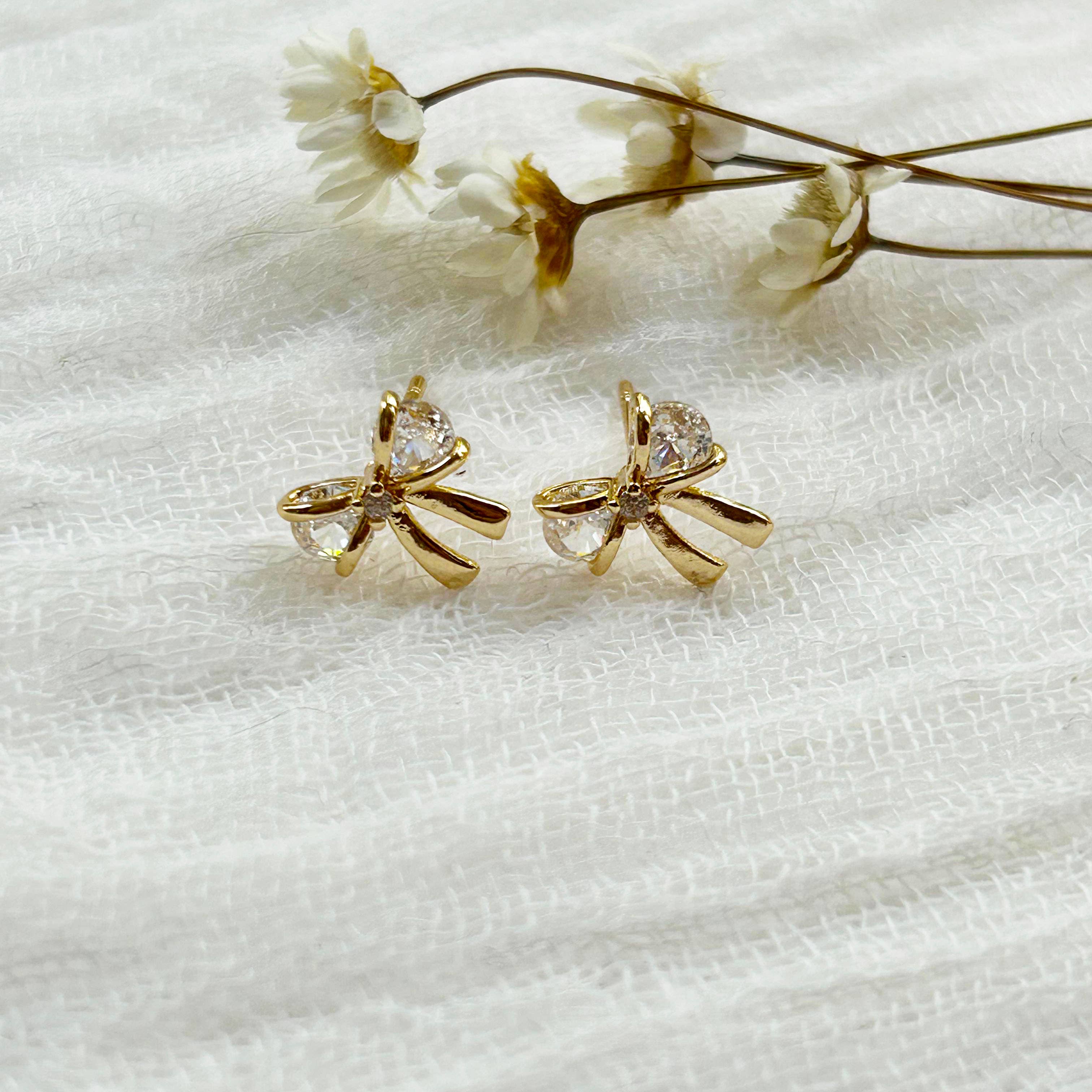 CZ Silver Bow Studs